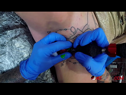 ❤️ Extremely tattooed hottie Sully Savage has a tattoo on her clitoris ️❌ Fucking video at en-gb.porno-filmy.ru